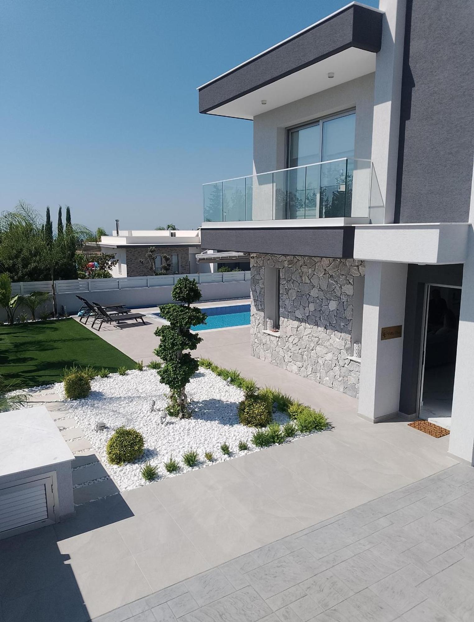 Villa Eleni By Ezoria Villas Limasol Dış mekan fotoğraf